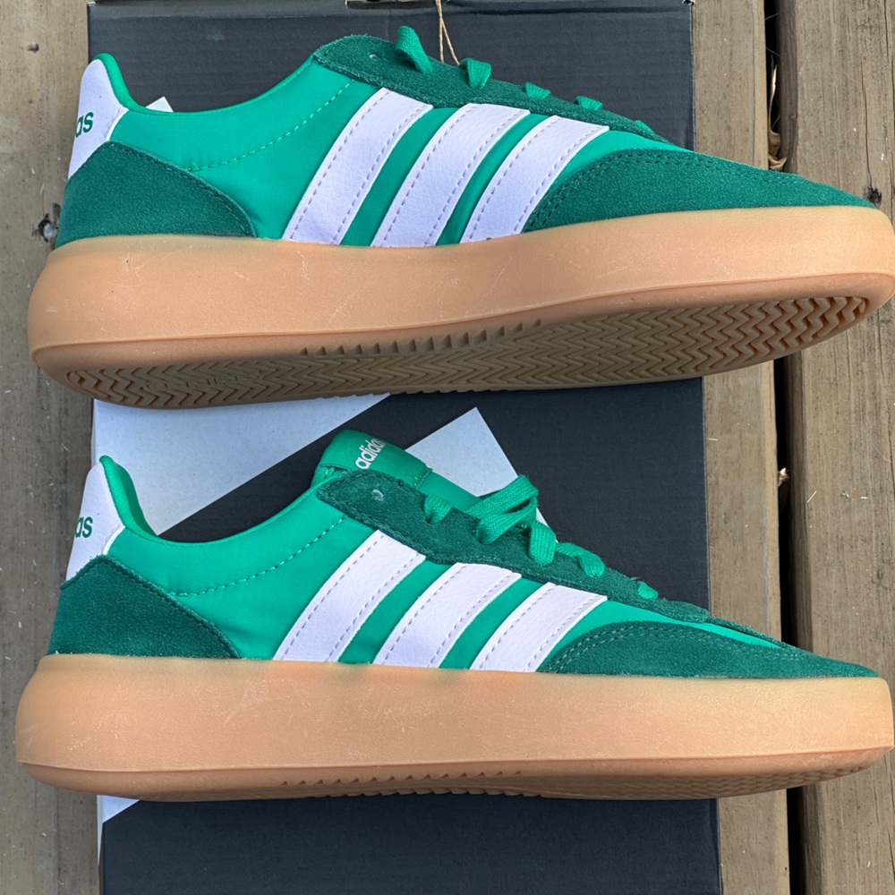 Adidas Green Casual Sneaker - Unisex Sizes US Womens 6 | 11 (Mens 4.5 | 9.5) NEW - Picture 6 of 10